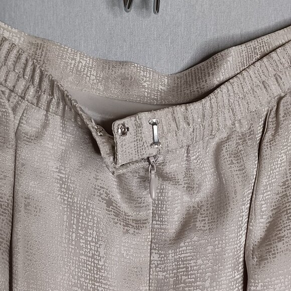 Adrianna Papell Skirt Suit Silk 2pc Womens 10 Beige/Silver Faux Pearl Beaded - Picture 12 of 16